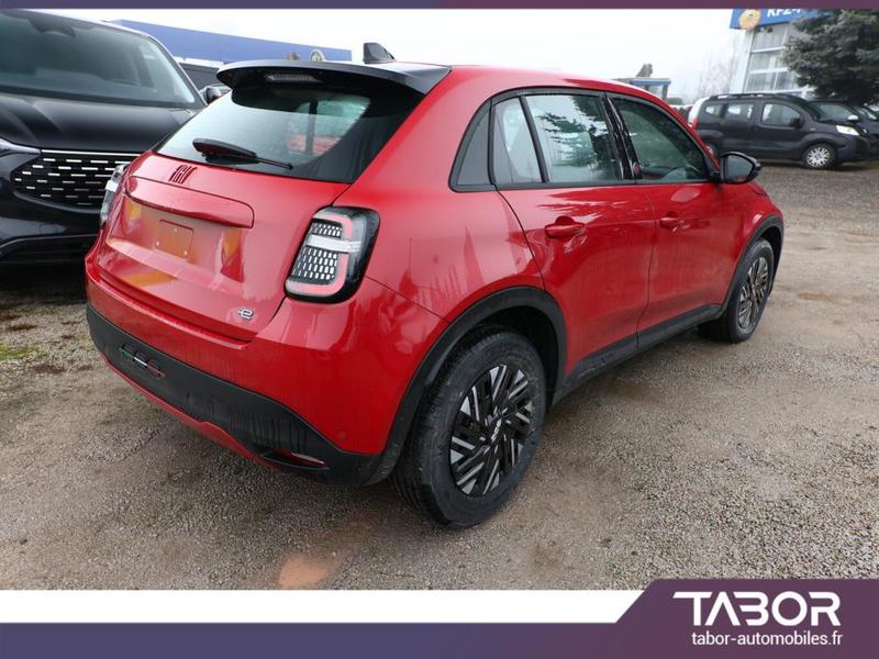 Fiat 600 600e Red Led Pdc reg CarPlay 11kWOBC Bt