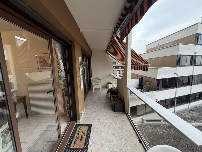 Appartement - 77 m² - 3 pièces