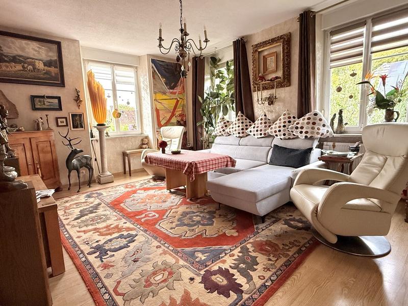 Maison - 252 m² - 11 pièces