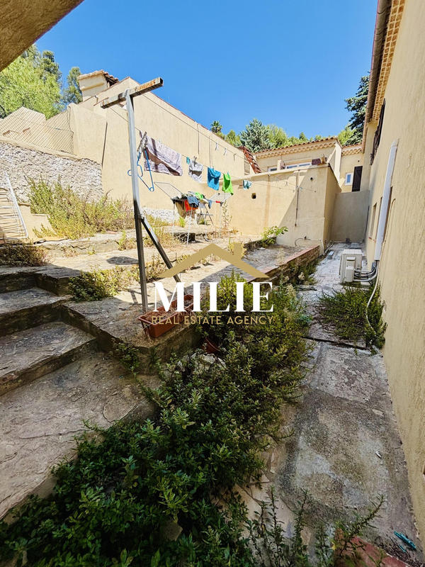 Appartement - 96 m² - 4 pièces