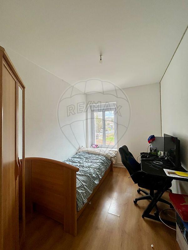 Appartement - 96 m² - 5 pièces