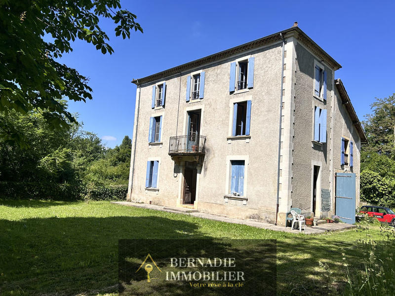 Maison de campagne - 235 m² - 8 pièces