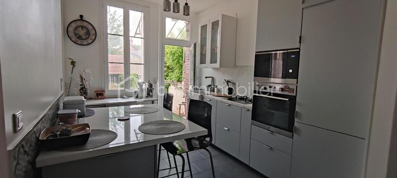 Maison de ville - 145 m² - 7 pièces