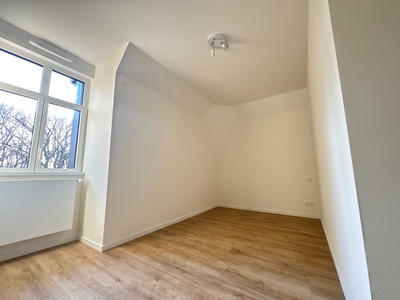 Appartement - 98 m² - 5 pièces