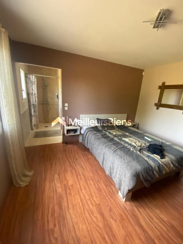 Maison - 178 m² - 7 pièces