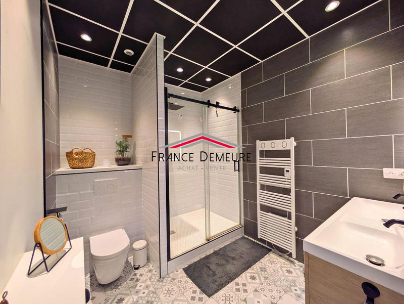 Maison contemporaine - 166 m² - 6 pièces