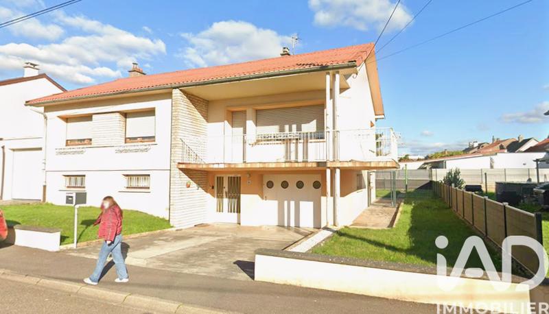 Maison - 115 m² - 8 pièces