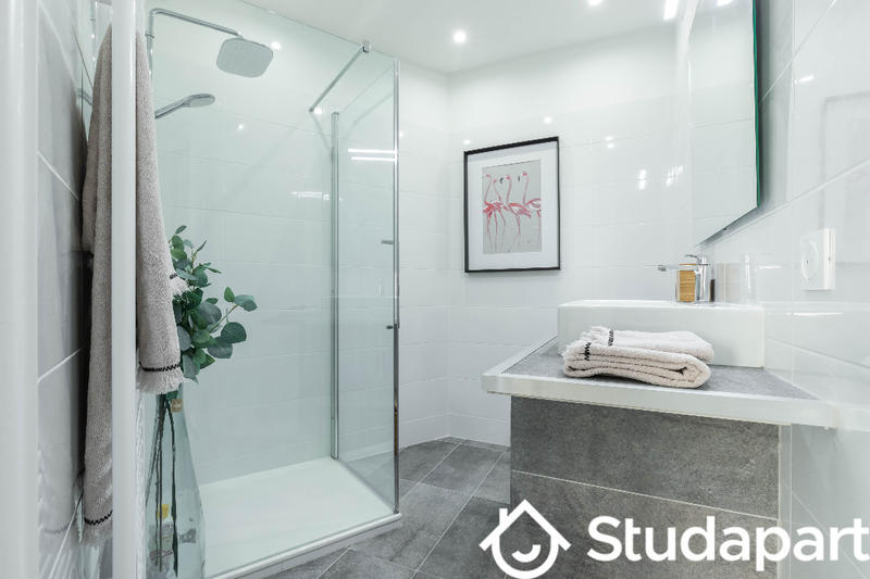 Chambre - 9 m² - 1 pièce