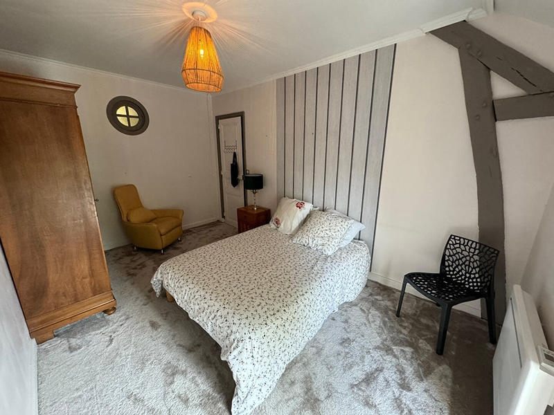 Maison - 280 m² - 9 pièces