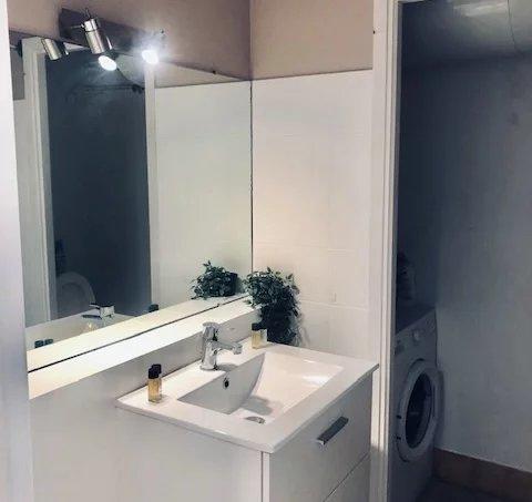 Studio - 25 m² - 1 pièce