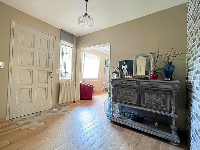 Maison traditionnelle - 153 m² - 6 pièces