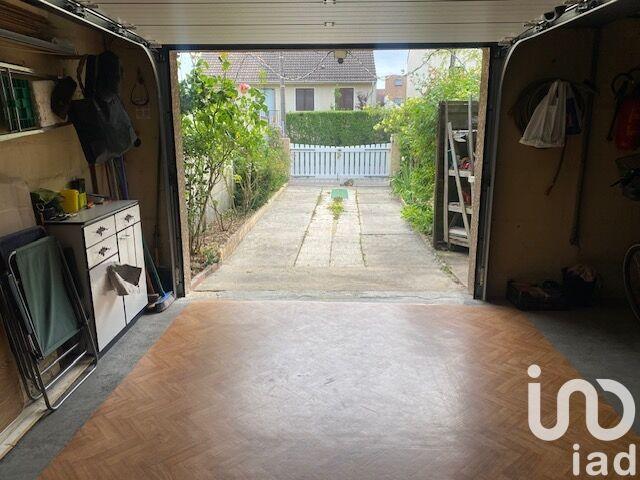 Maison - 96 m² - 6 pièces