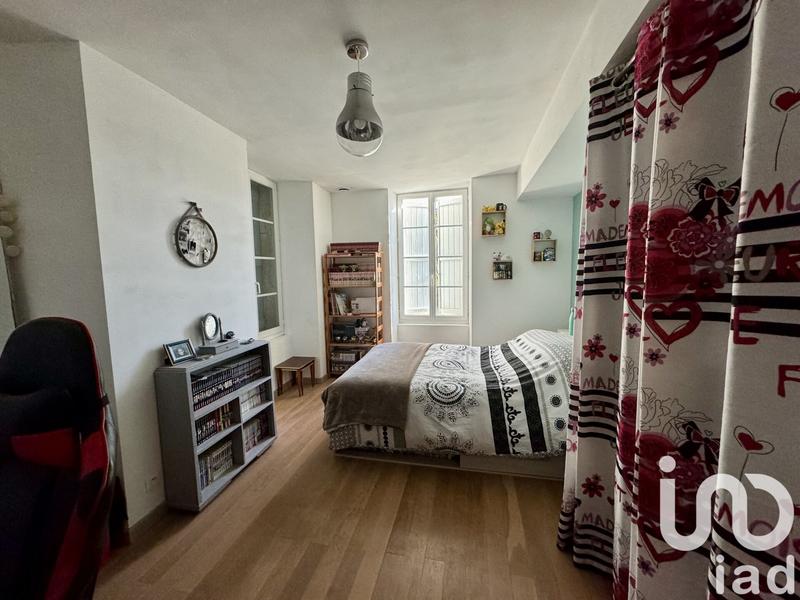 Maison - 360 m² - 19 pièces