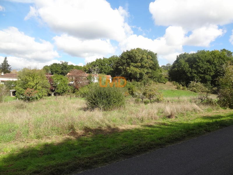 Terrain constructible - 1 567 m²