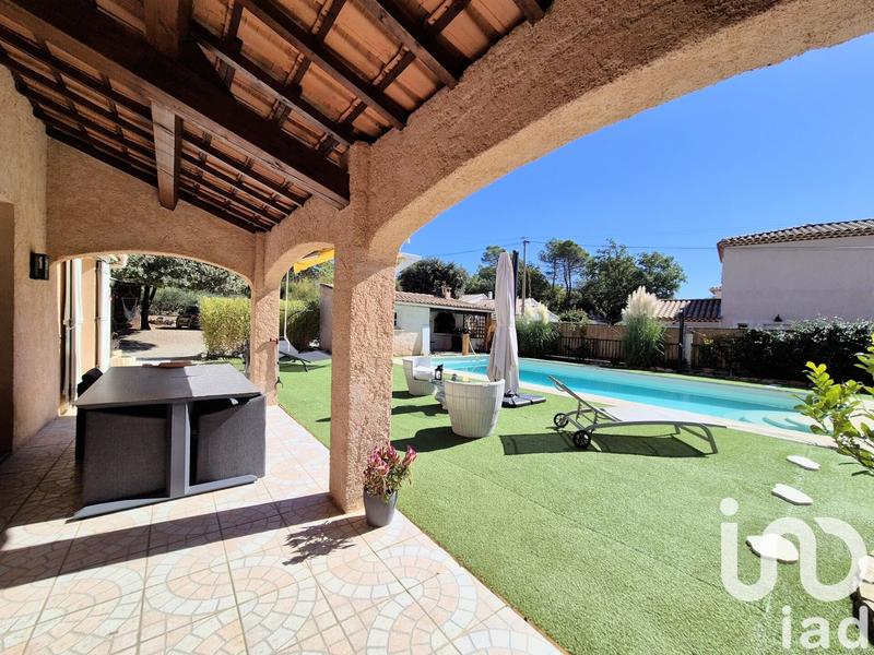 Maison - 210 m² - 8 pièces