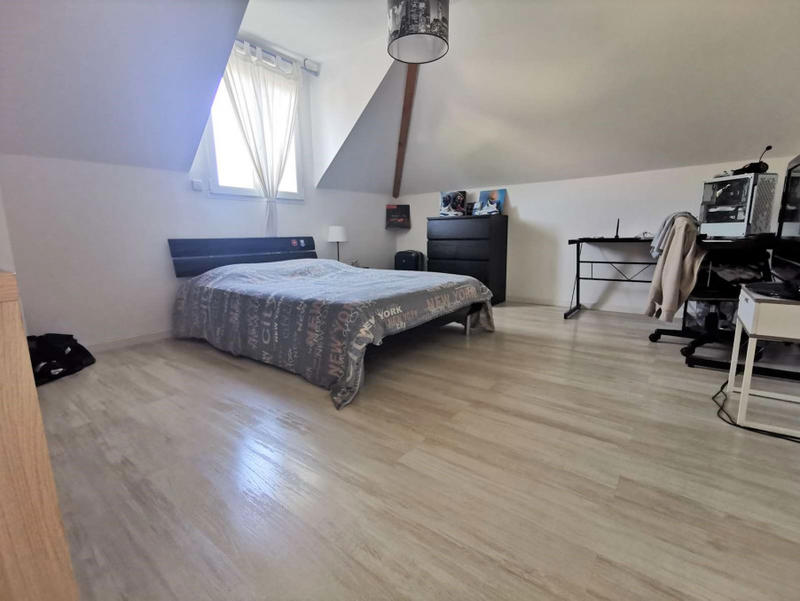 Maison - 177 m² - 5 pièces