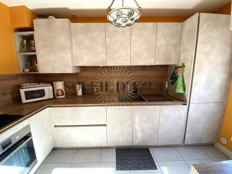 Duplex - 123 m² - 7 pièces