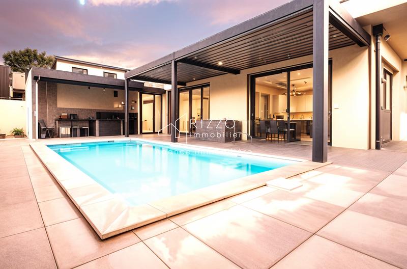 Villa - 290 m² - 6 pièces