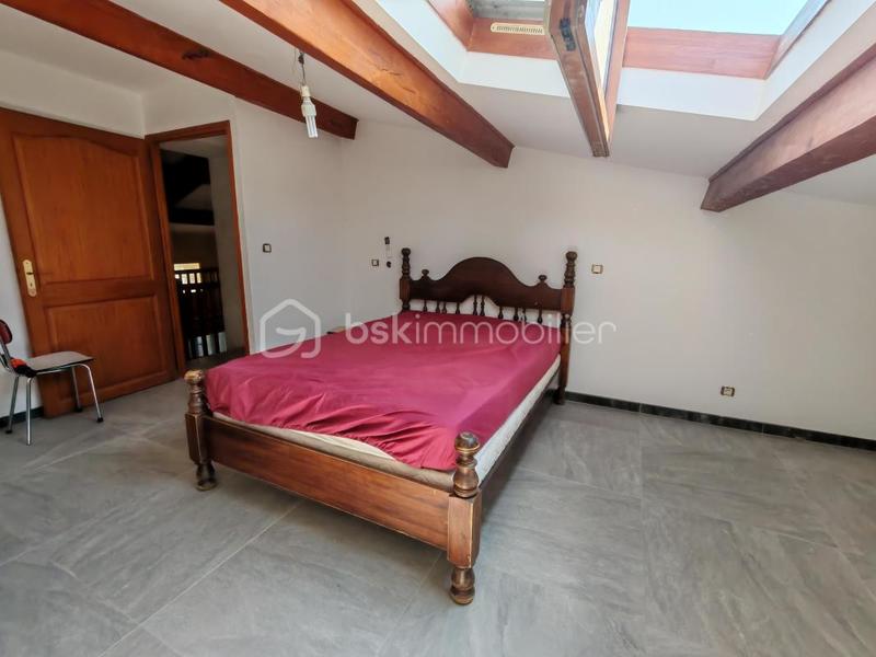 Maison en pierre - 179 m² - 9 pièces