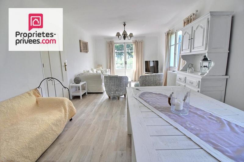 Maison - 200 m² - 7 pièces