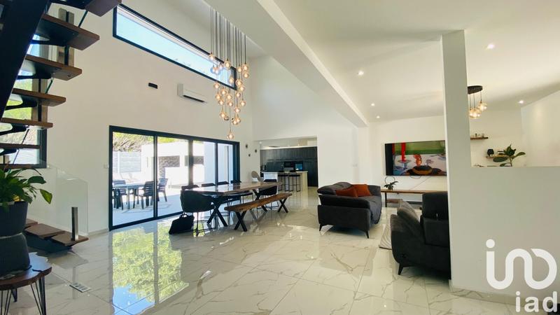 Maison - 190 m² - 8 pièces