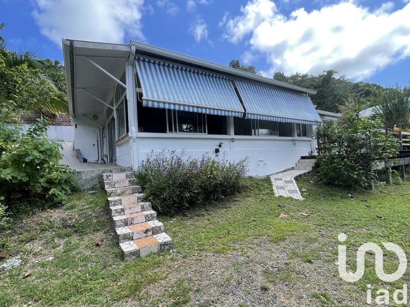 Maison - 220 m² - 4 pièces