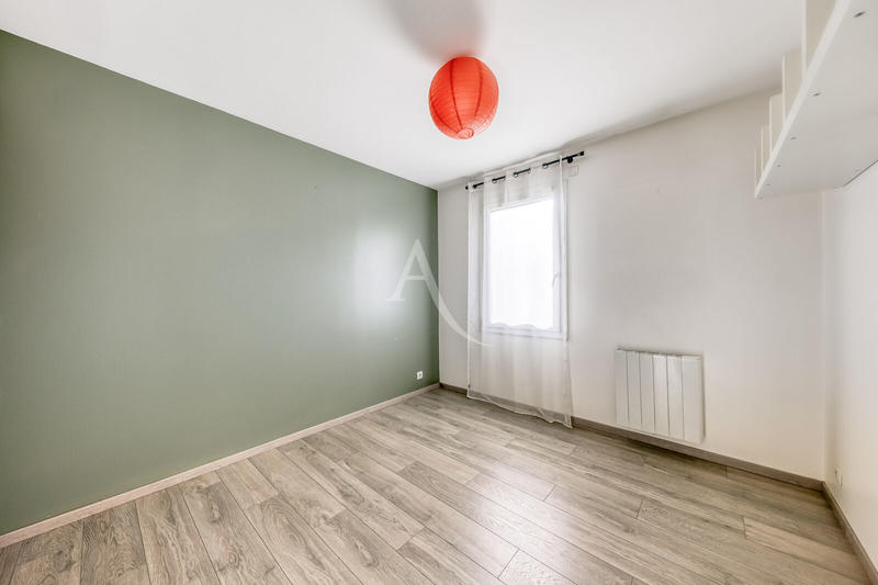 Maison - 75 m² - 5 pièces