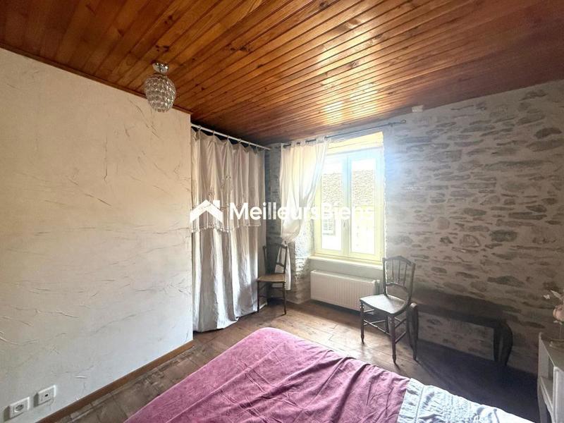 Maison - 180 m² - 8 pièces