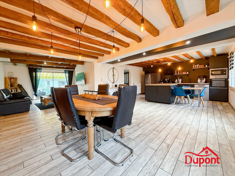 Maison - 152 m² - 6 pièces