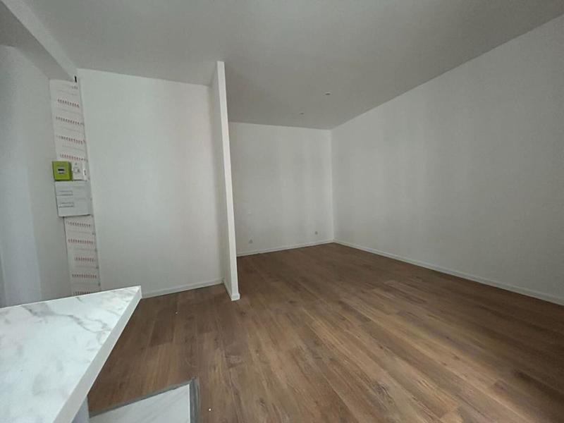 Studio - 30 m² - 1 pièce