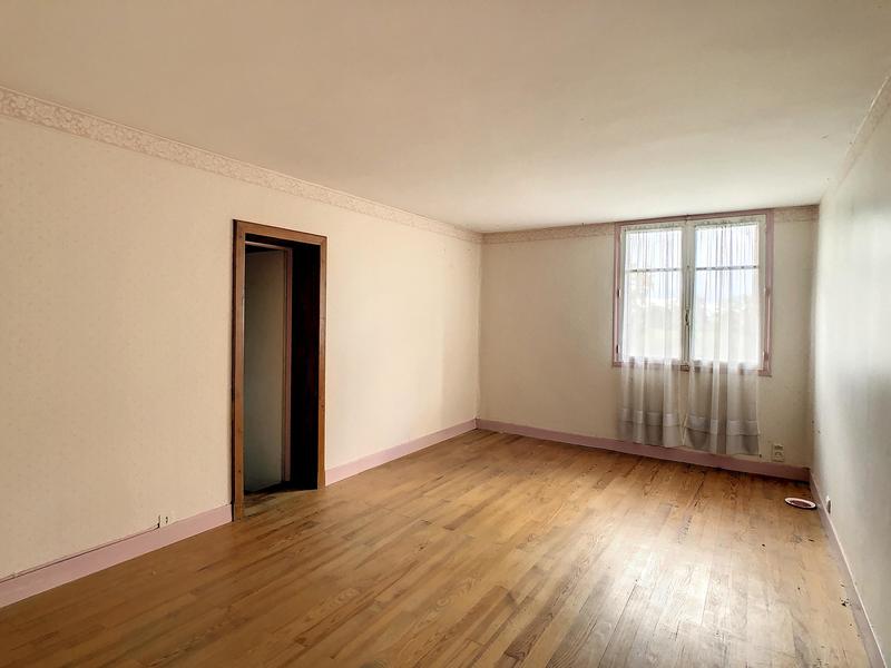 Maison - 460 m² - 13 pièces