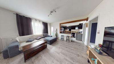 Appartement - 77 m² - 4 pièces