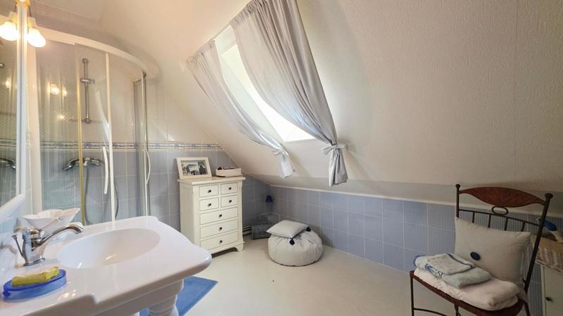 Maison - 165 m² - 6 pièces