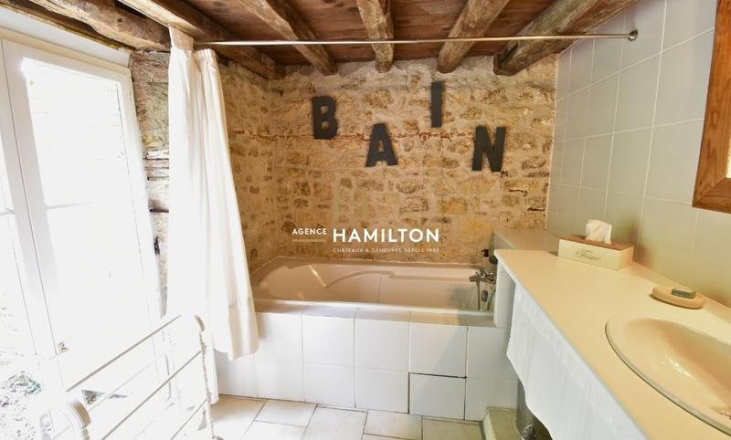 Maison de maîtres - 830 m² - 24 pièces