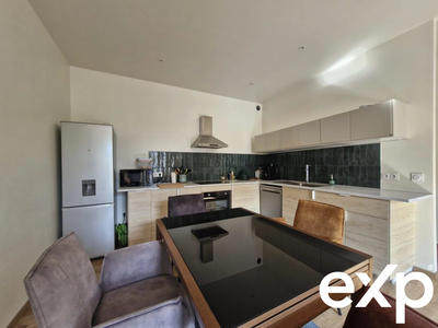 Appartement - 80 m² - 3 pièces