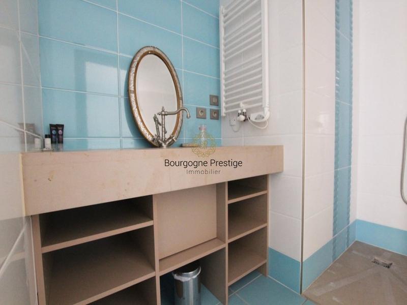 Demeure - 344 m² - 15 pièces