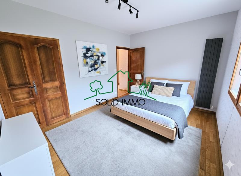 Maison - 196 m² - 8 pièces