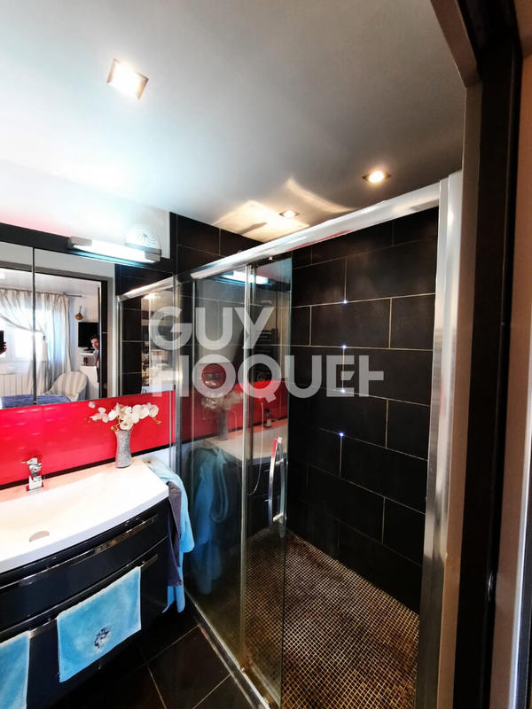 Appartement - 81 m² - 4 pièces