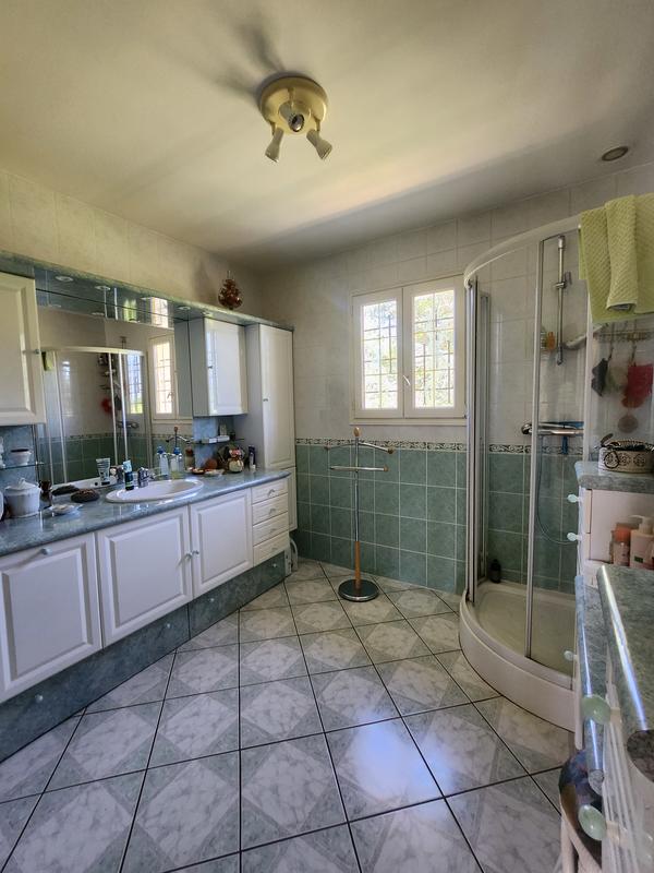 Maison - 160 m² - 9 pièces