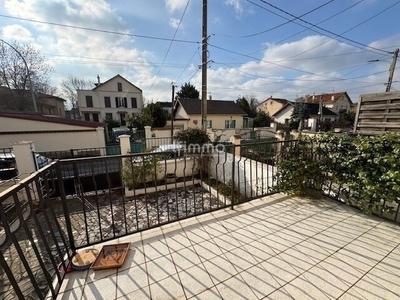 Maison - 95 m² - 5 pièces