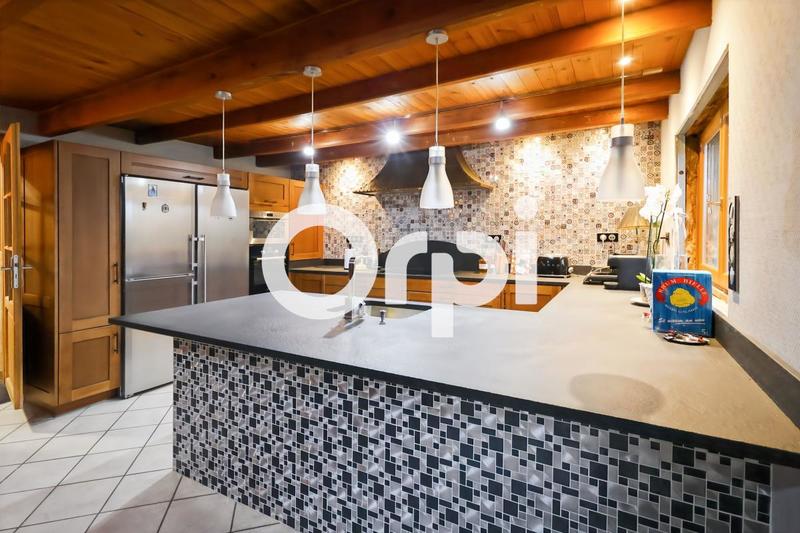 Maison - 154 m² - 1 pièce