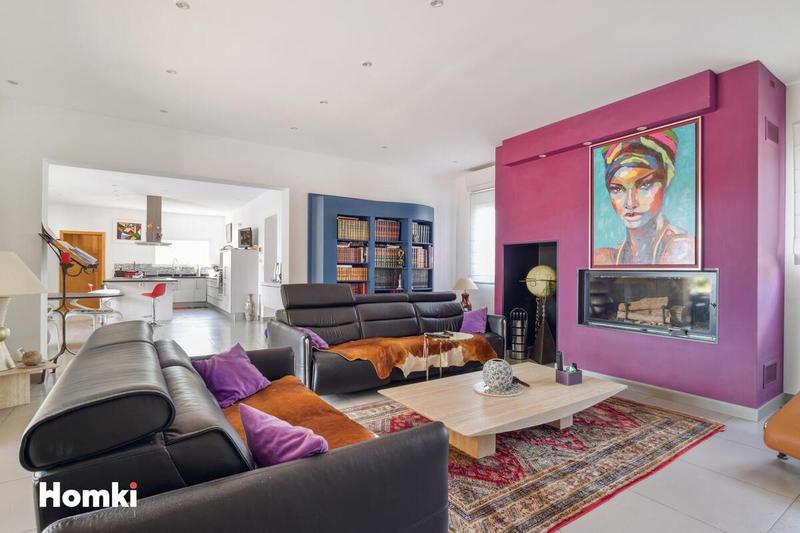 Villa - 210 m² - 5 pièces