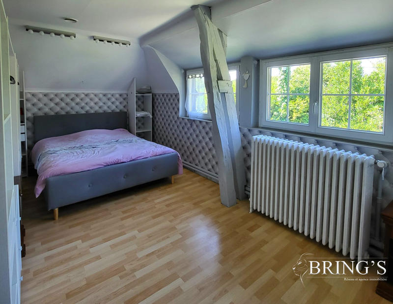 Maison - 206 m² - 8 pièces