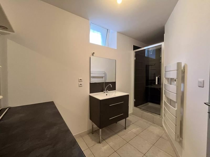 Appartement - 83 m² - 3 pièces