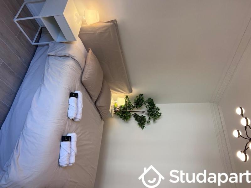 Chambre - 11 m² - 1 pièce