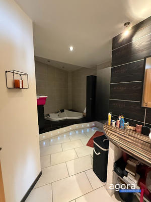 Appartement - 93 m² - 4 pièces