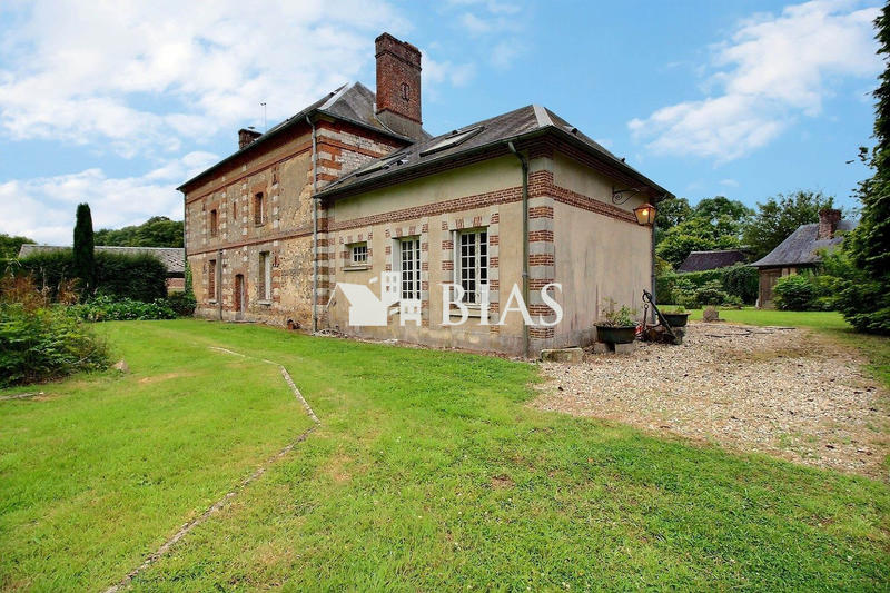 Maison ancienne - 223 m² - 8 pièces