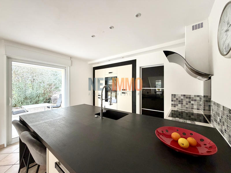 Maison - 140 m² - 5 pièces