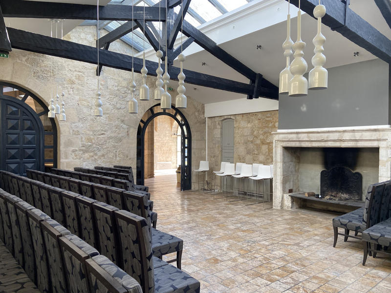 Maison de village - 718 m² - 8 pièces