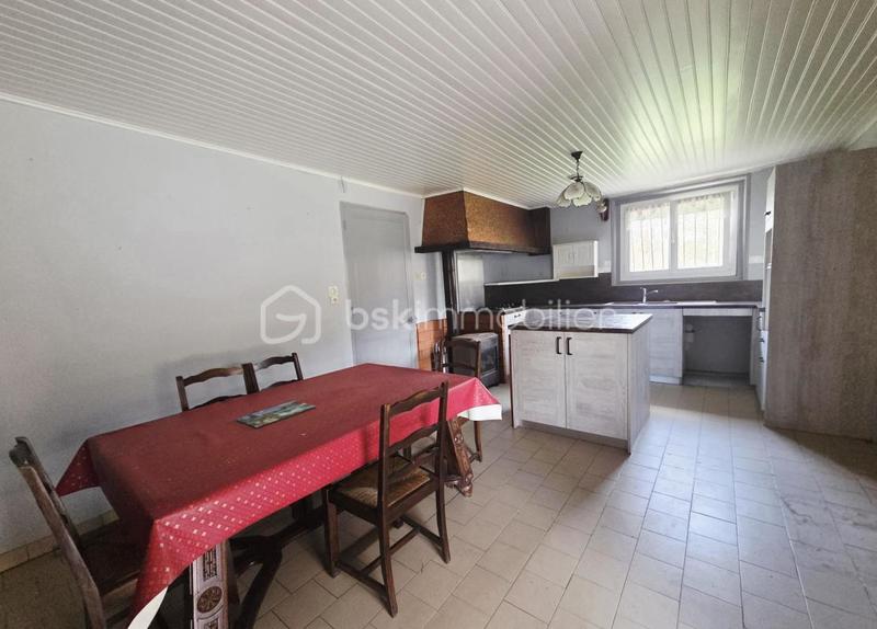 Maison - 170 m² - 7 pièces